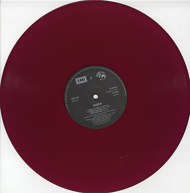 File:QueenpurpleCzech.jpg